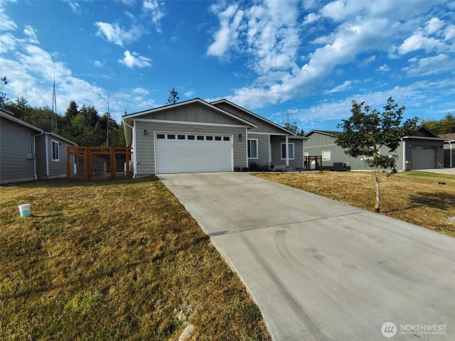 Property photo for 1428 Rook Dr, Port Angeles photo 3