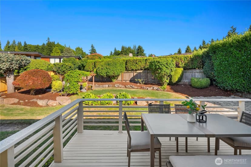 Property photo for 13711 Se Somerset Lane, Bellevue photo 17