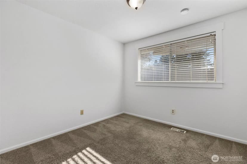 Property photo for 14321 Se 258th Place, Kent photo 19