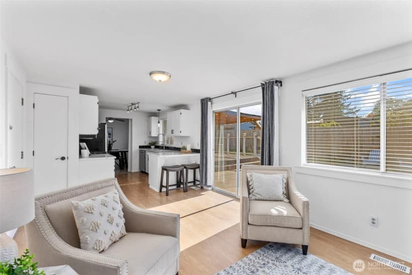 Property photo for 14321 Se 258th Place, Kent photo 13