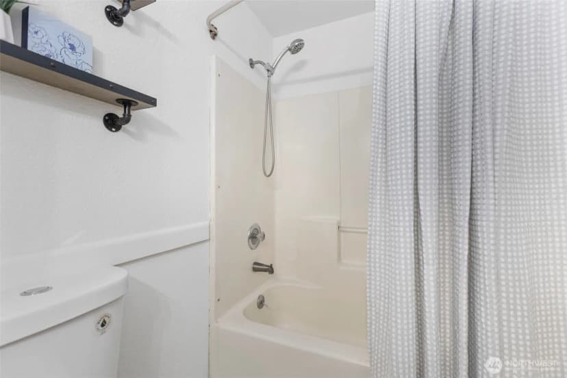 Property photo for 14321 Se 258th Place, Kent photo 22