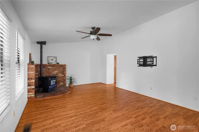 Property photo for 4833 27th Ave Court Se, Lacey photo 5