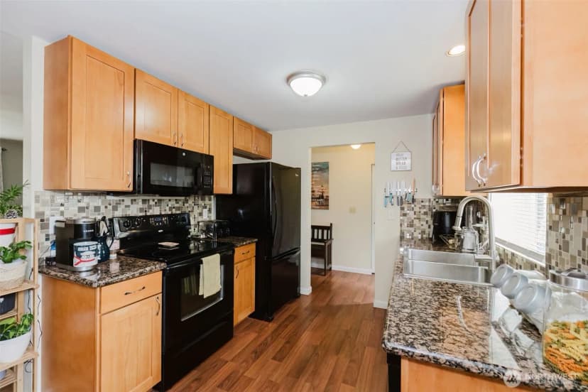 Property photo for 7029 Parkdale Drive Nw, Bremerton photo 14