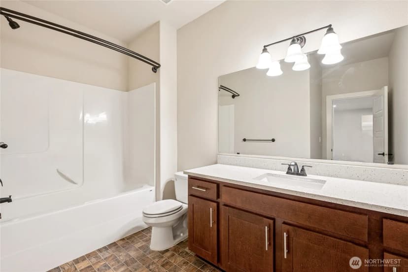 Property photo for 11021 17th Street E, Edgewood photo 19