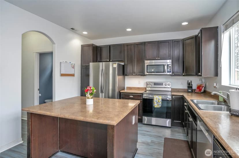 Property photo for 17712 17th Avenue E, Spanaway photo 11