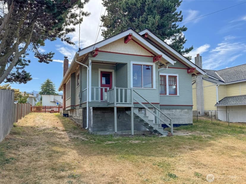Property photo for 117 W 10th Street, Port Angeles photo 28