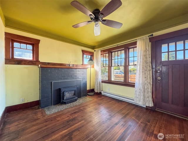 Property photo for 117 W 10th Street, Port Angeles photo 4