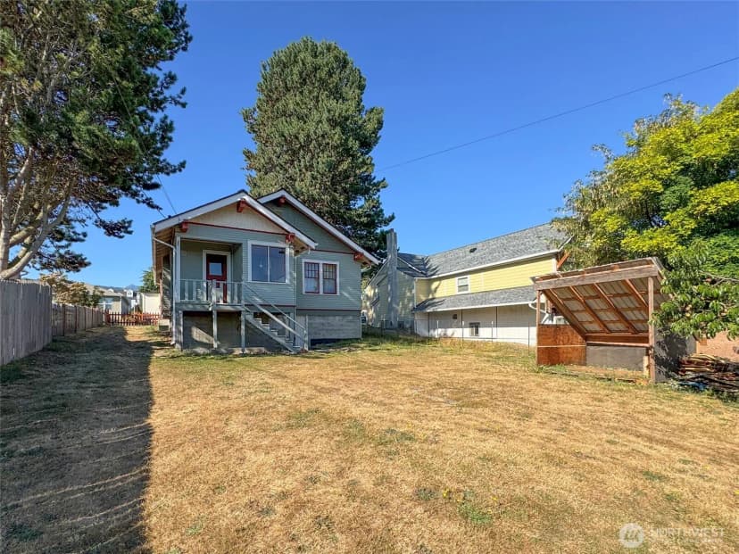 Property photo for 117 W 10th Street, Port Angeles photo 29