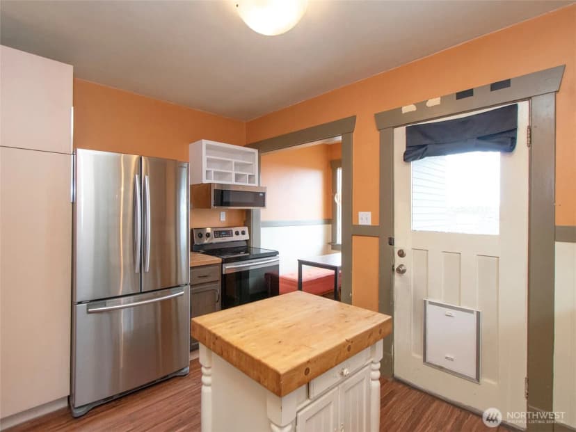 Property photo for 117 W 10th Street, Port Angeles photo 10