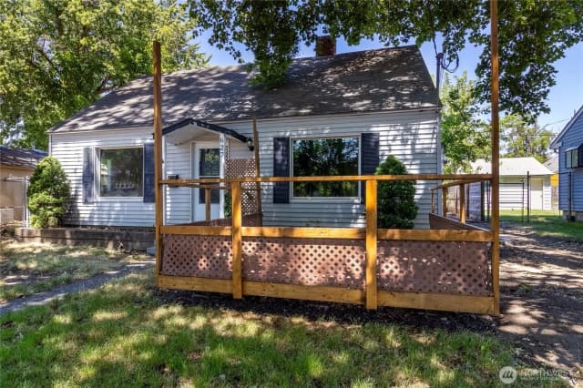 Property photo for 627 Juniper Street, Walla Walla photo 2
