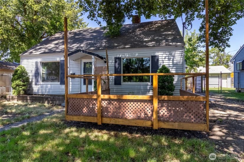 Property photo for 627 Juniper Street, Walla Walla photo 2