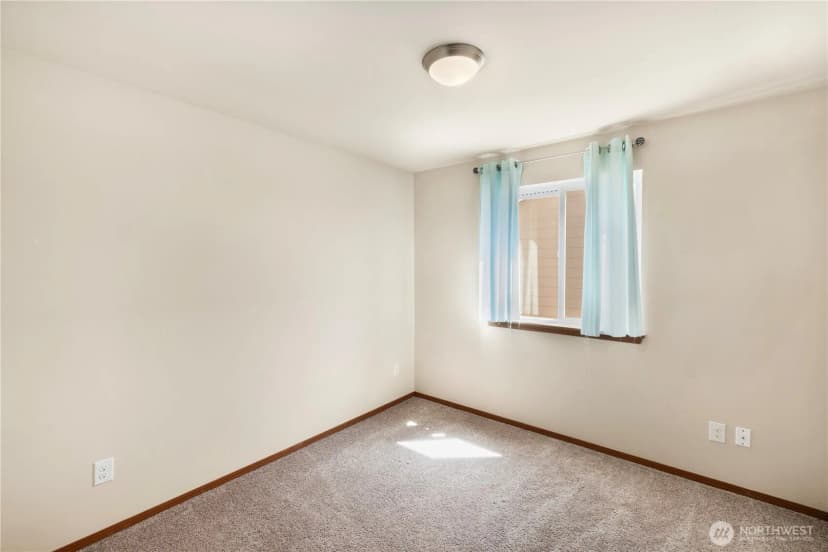 Property photo for 596 Ne Nantucket Street, Bremerton photo 19