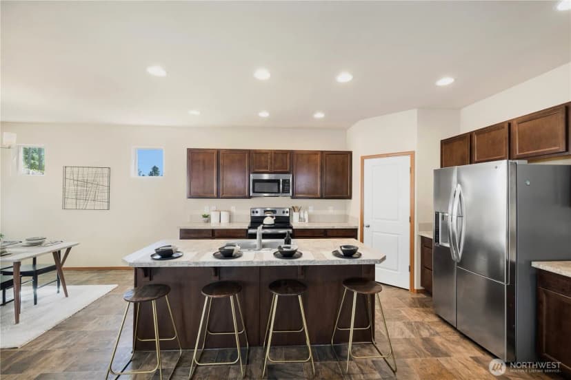 Property photo for 596 Ne Nantucket Street, Bremerton photo 6