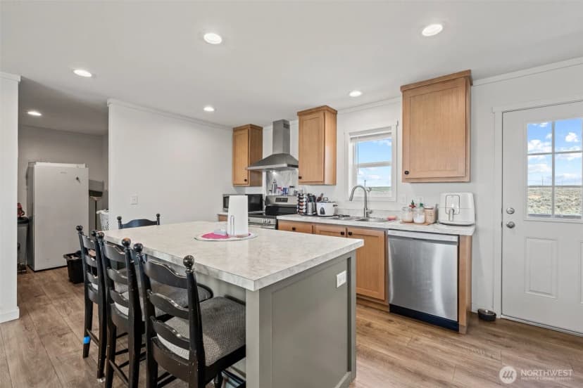Property photo for 910 Canyon Trail, Ephrata photo 9