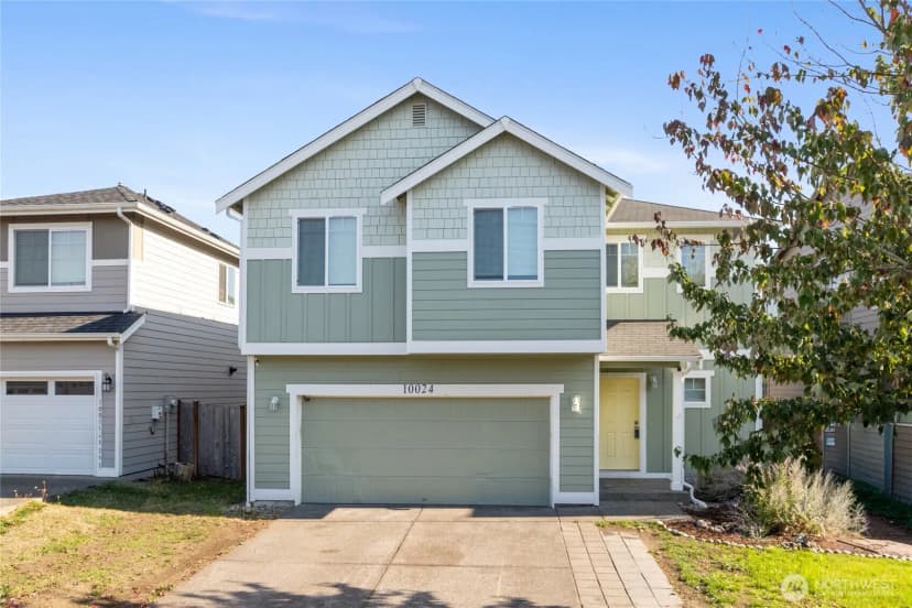 Property photo for 10024 Cochrane Avenue Se, Yelm