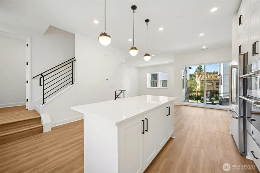 Property photo for 18814 99th Court Ne #b, Bothell photo 11