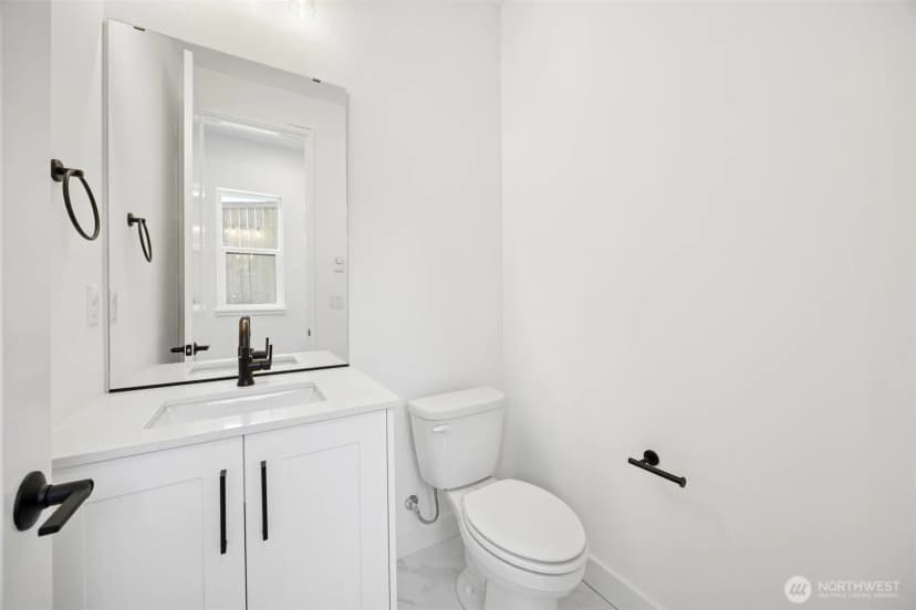 Property photo for 18814 99th Court Ne #b, Bothell photo 16