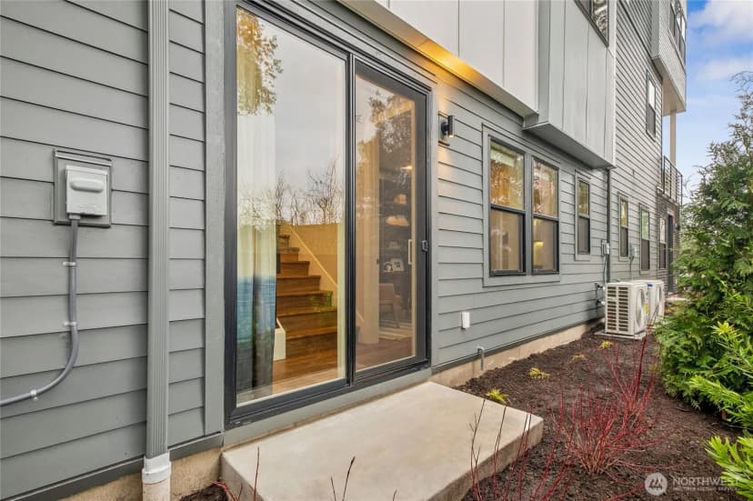 Property photo for 18814 99th Court Ne #b, Bothell photo 33