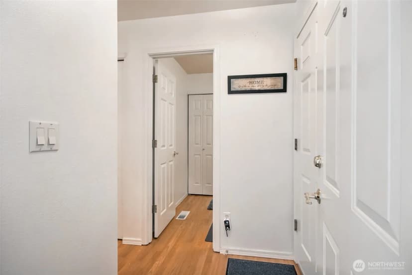 Property photo for 18729 19th Drive Se, Bothell photo 5