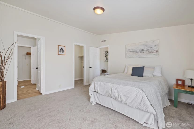 Property photo for 8628 Thuja Avenue Se, Yelm photo 11
