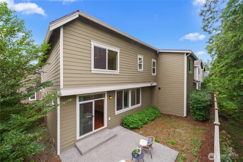 Property photo for 18720 44th Drive Se, Bothell photo 35