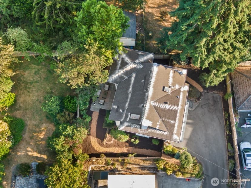 Property photo for 537 Ne 103rd Street, Seattle photo 32