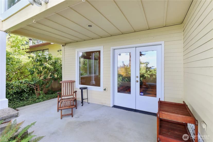 Property photo for 420 1st Street, Langley photo 21