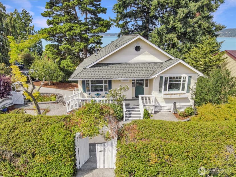 Property photo for 420 1st Street, Langley