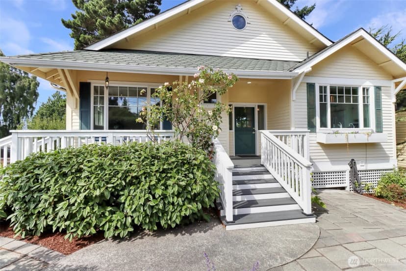 Property photo for 420 1st Street, Langley photo 34