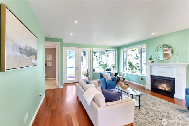 Property photo for 420 1st Street, Langley photo 5