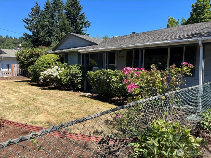 Property photo for 14922 134th Avenue Se, Renton photo 4
