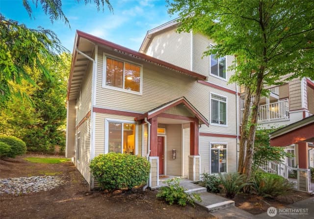 Property photo for 14816 29th Avenue W #b101, Lynnwood photo 2