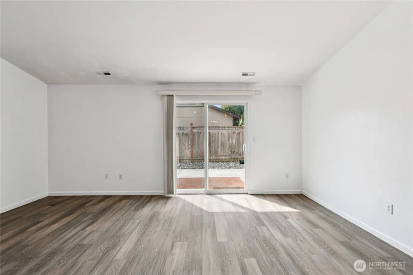 Property photo for 19324 46th Avenue Ne, Arlington photo 10
