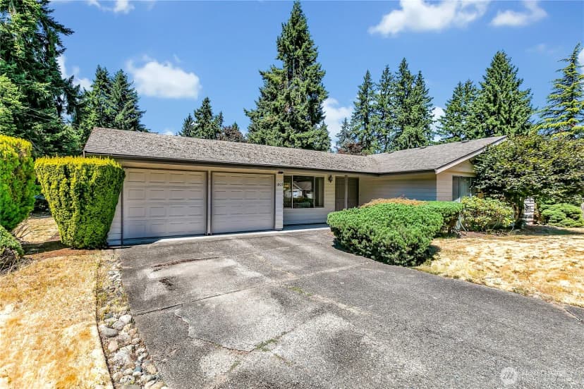Property photo for 1803 150th Avenue Se, Bellevue photo 2