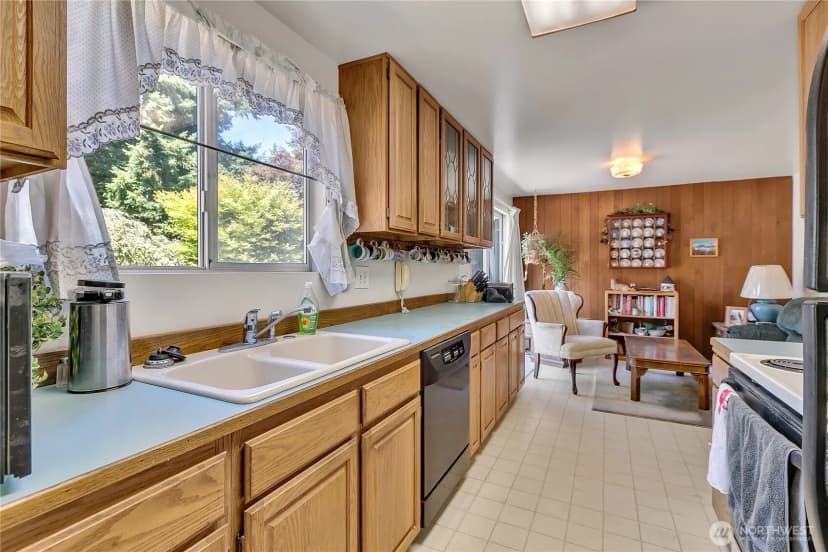 Property photo for 1803 150th Avenue Se, Bellevue photo 12