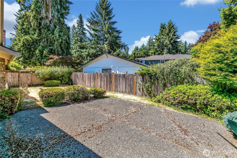 Property photo for 1803 150th Avenue Se, Bellevue photo 24