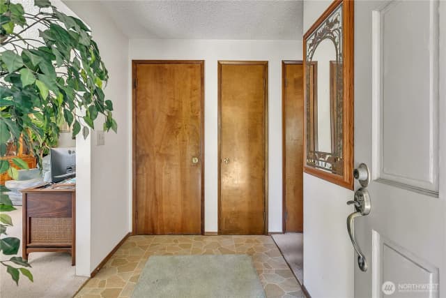 Property photo for 1803 150th Avenue Se, Bellevue photo 4