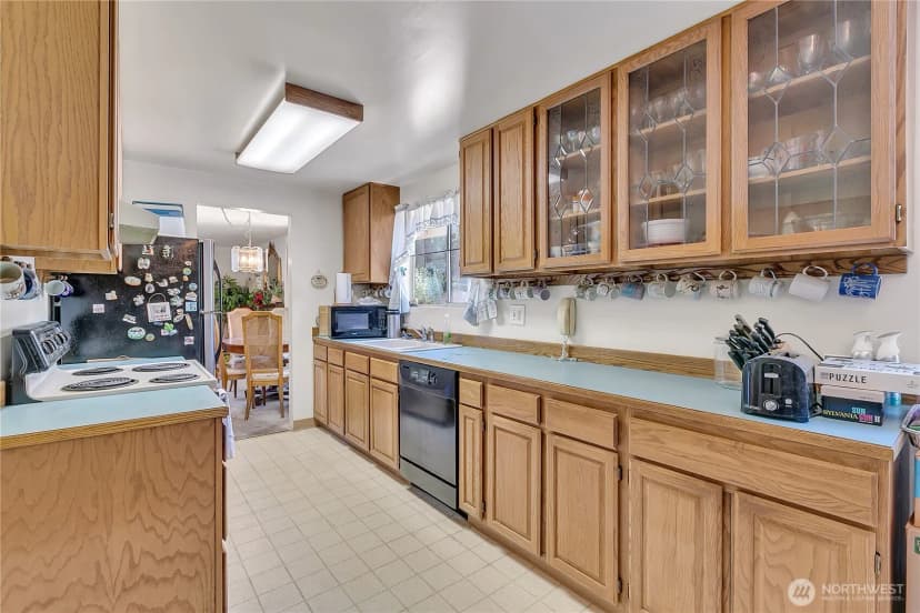 Property photo for 1803 150th Avenue Se, Bellevue photo 14