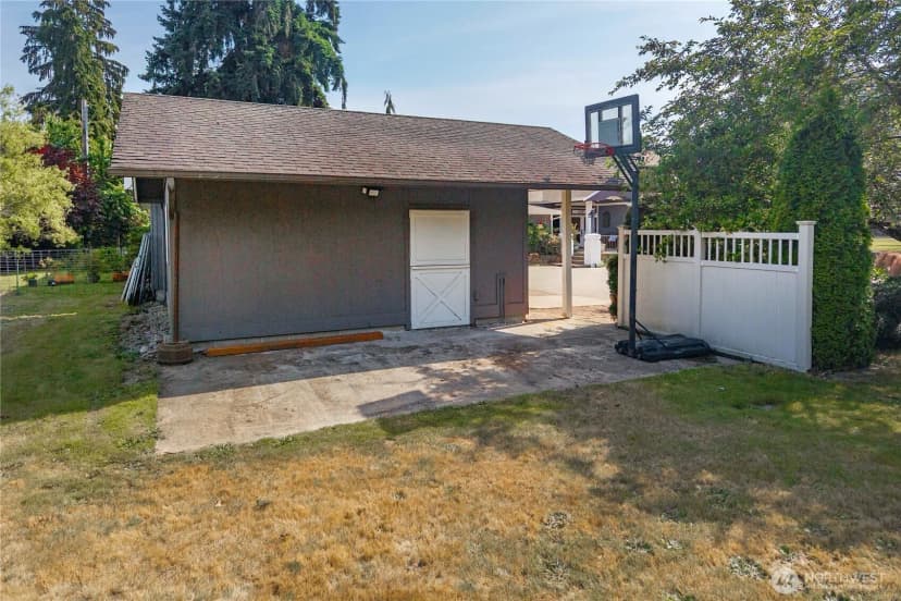 Property photo for 4119 72nd Street E, Tacoma photo 32