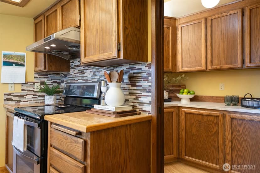 Property photo for 15127 Gibralter Road, Anacortes photo 13