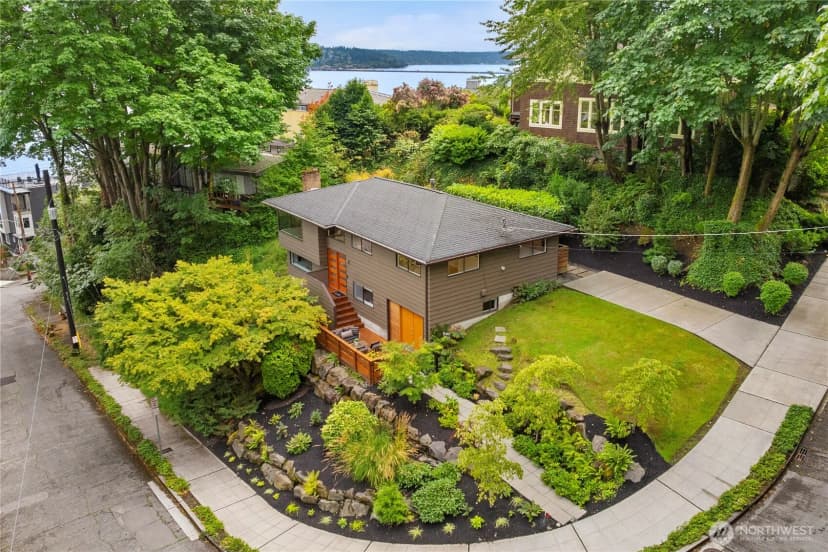 Property photo for 3701 E Jefferson Street, Seattle photo 34
