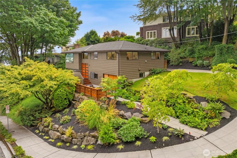 Property photo for 3701 E Jefferson Street, Seattle photo 33