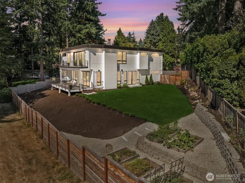 Property photo for 11407 Ne 103rd Place, Kirkland photo 36