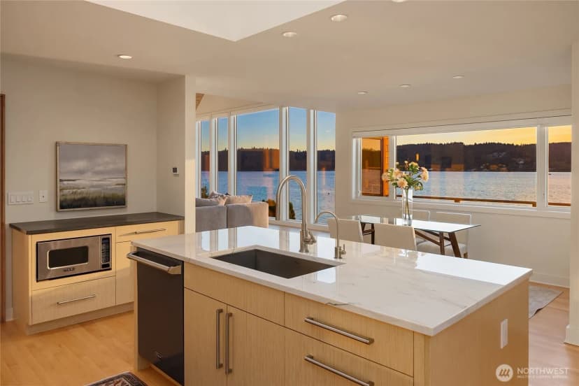Property photo for 5141 Crystal Springs Drive Ne, Bainbridge Island photo 8