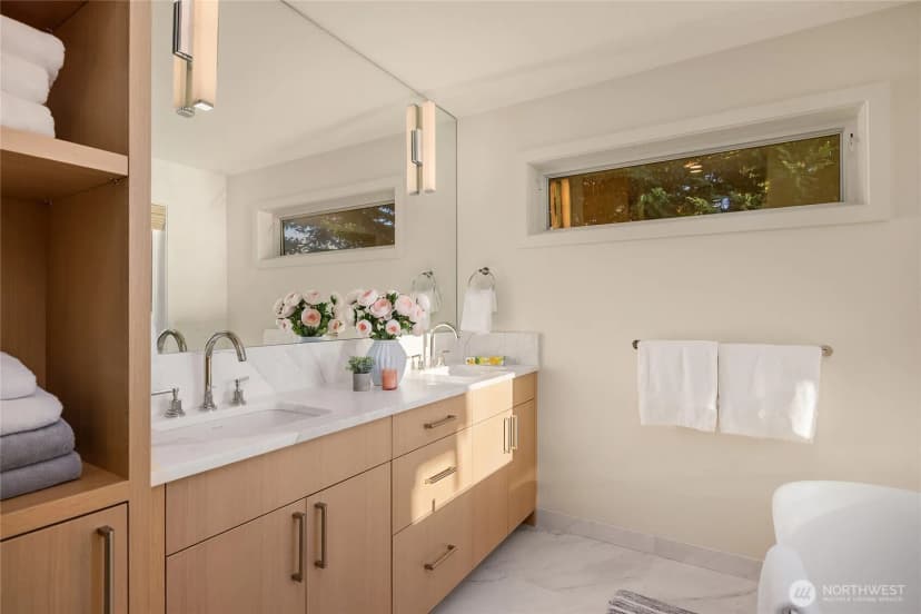 Property photo for 5141 Crystal Springs Drive Ne, Bainbridge Island photo 21