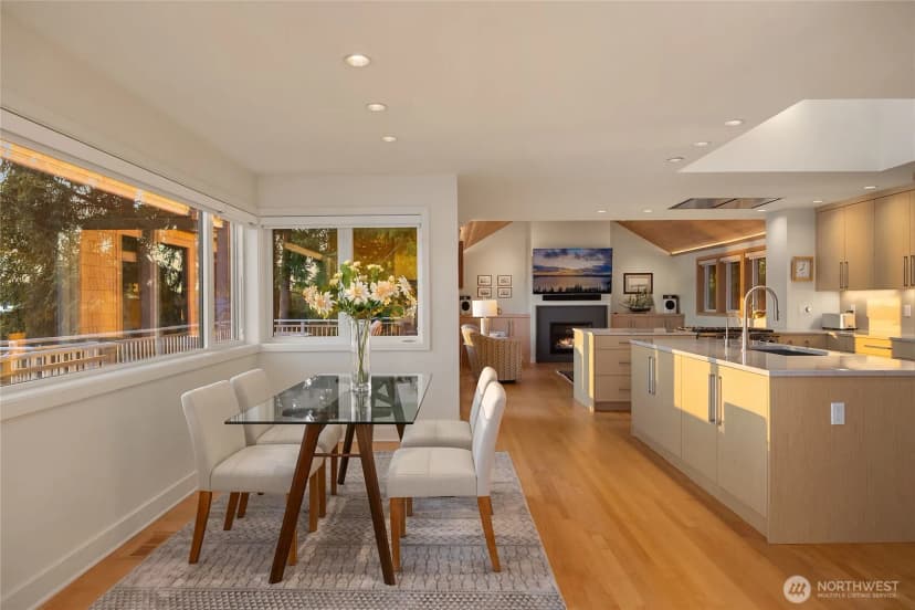 Property photo for 5141 Crystal Springs Drive Ne, Bainbridge Island photo 11