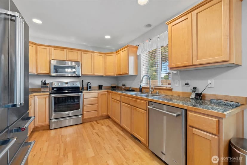 Property photo for 1150 Homestead Drive, Burlington photo 13