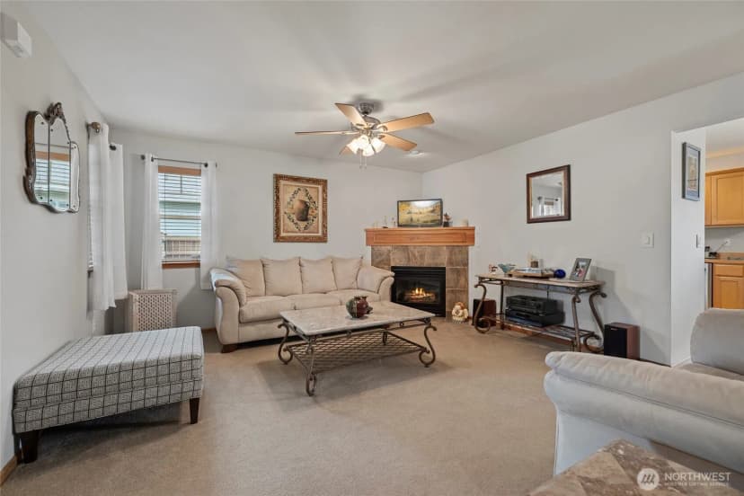 Property photo for 1150 Homestead Drive, Burlington photo 8