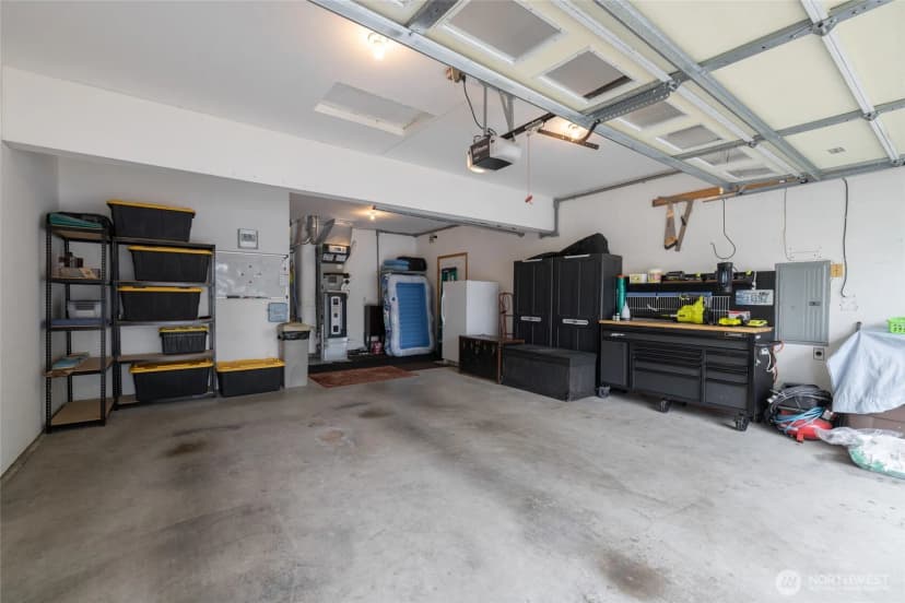 Property photo for 1150 Homestead Drive, Burlington photo 31