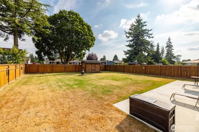Property photo for 1150 Homestead Drive, Burlington photo 4